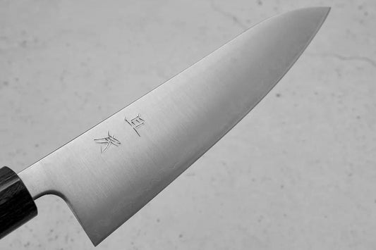 Akifusa (秋房) – Chirurgiczna Precyzja