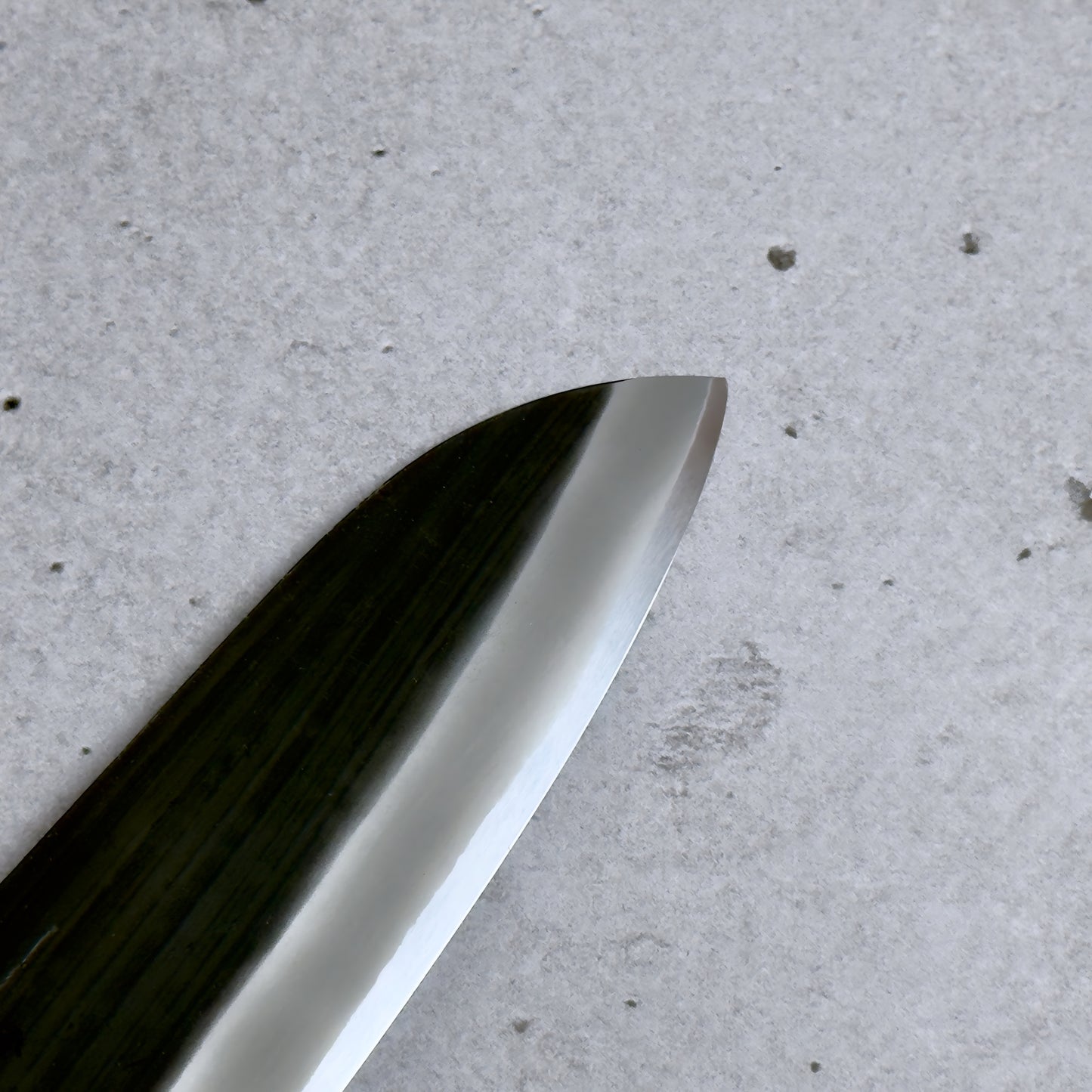 Masamoto KA Santoku 170mm - Aogami#2, Kurouchi (Wykończenie Kowalskie)