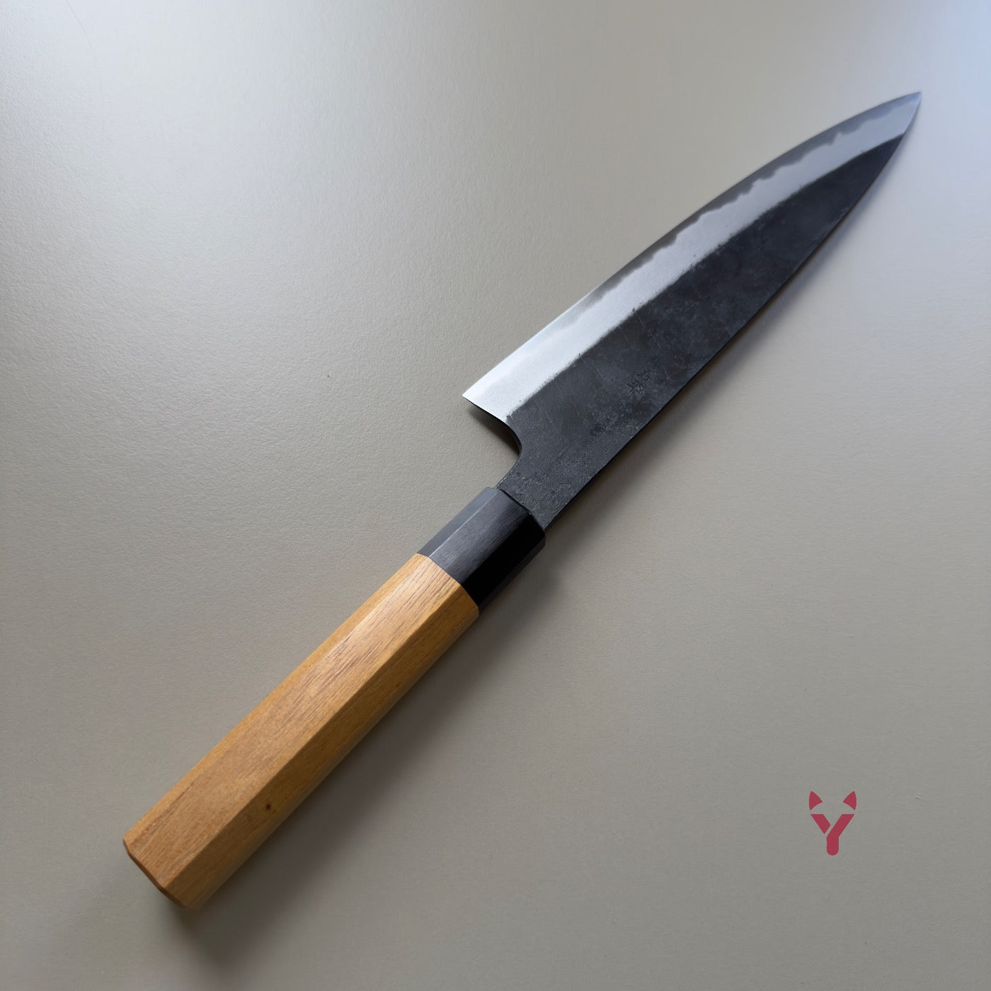 Morihei Hisamoto Gyuto 210mm - Shirogami#2, Kurouchi (Wykończenie Kowalskie)
