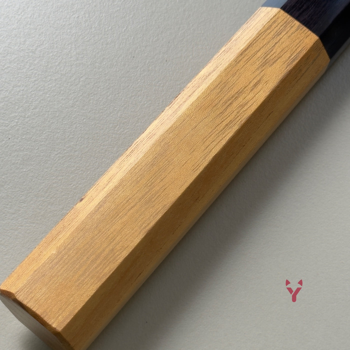 Morihei Hisamoto Gyuto 210mm - Shirogami#2, Kurouchi (Wykończenie Kowalskie)